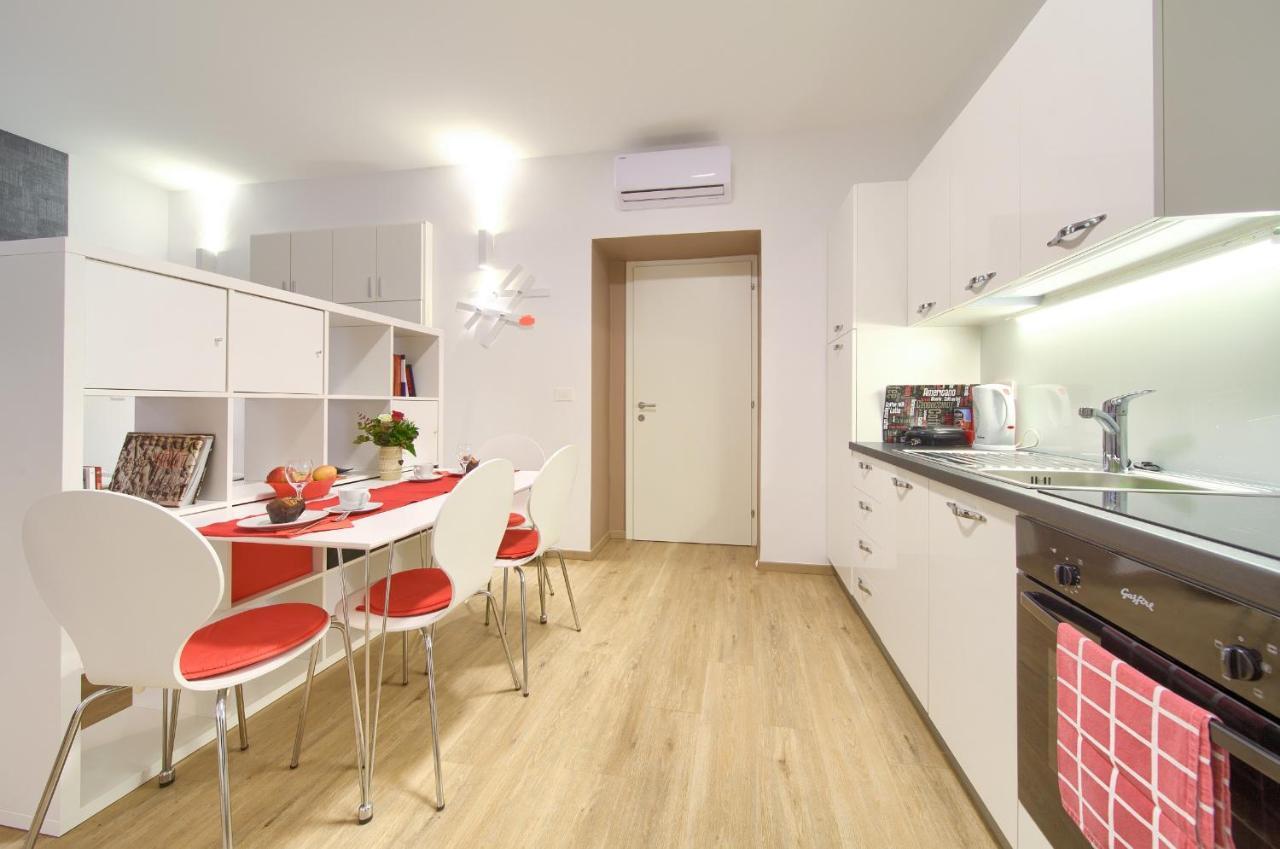 Logo Apartments 5 Min Walk To Main Square 萨格勒布 外观 照片