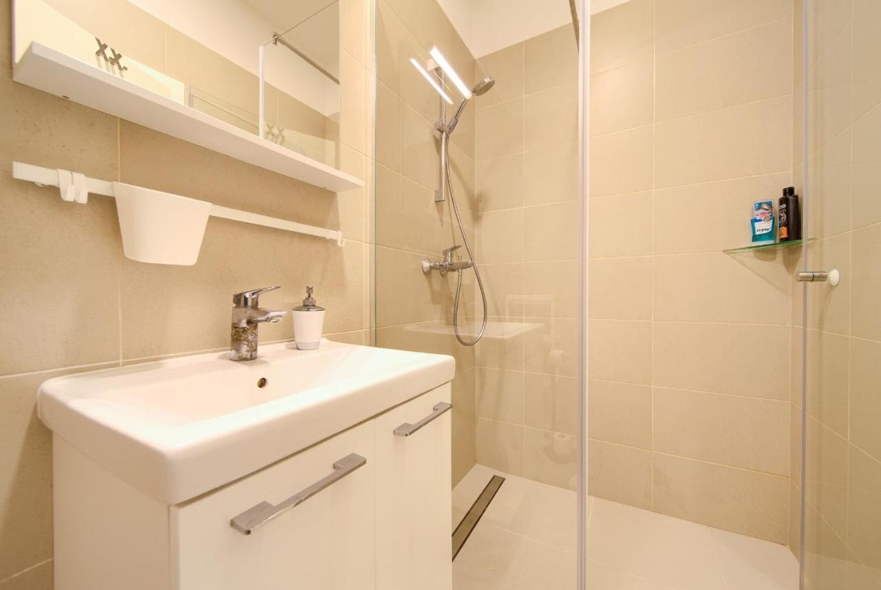 Logo Apartments 5 Min Walk To Main Square 萨格勒布 外观 照片