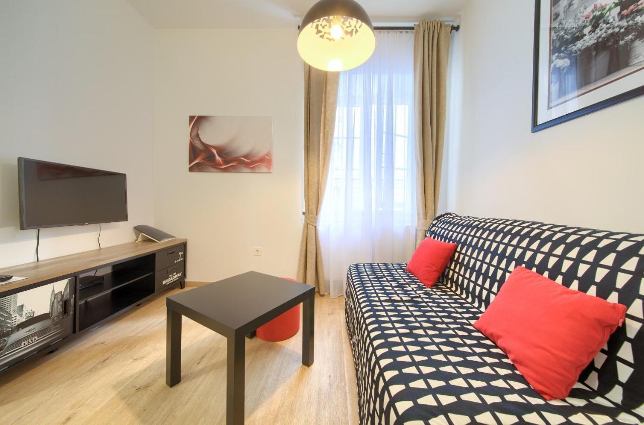 Logo Apartments 5 Min Walk To Main Square 萨格勒布 外观 照片
