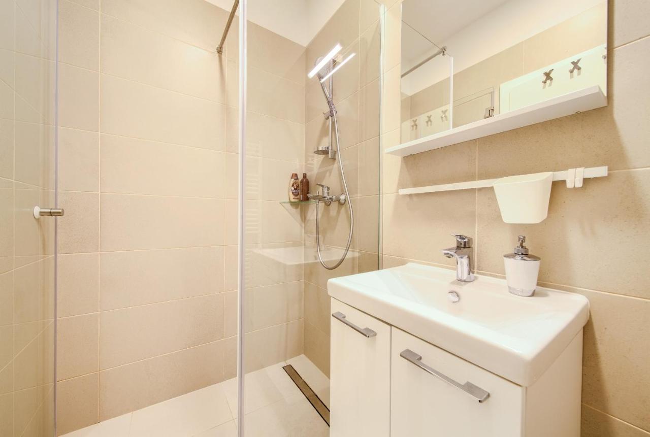 Logo Apartments 5 Min Walk To Main Square 萨格勒布 外观 照片