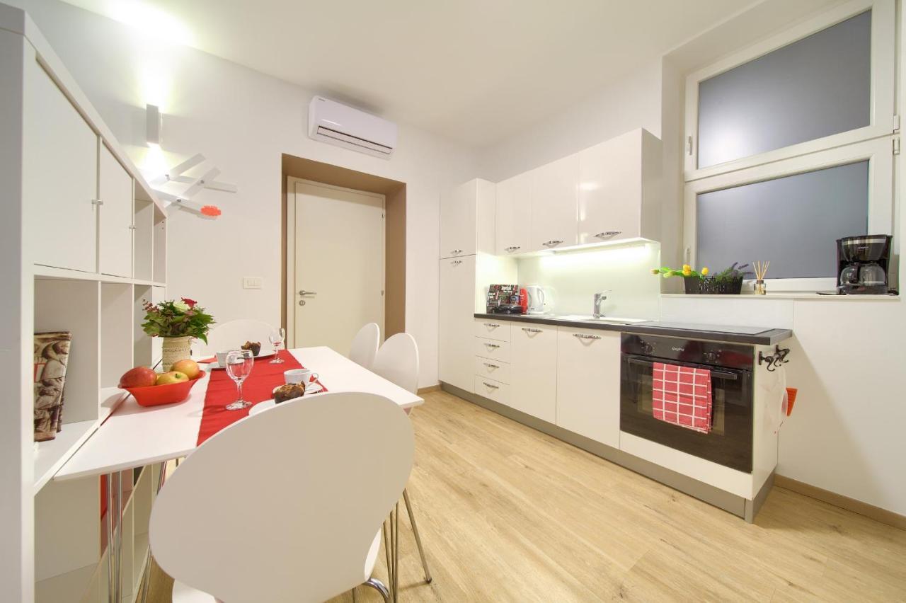 Logo Apartments 5 Min Walk To Main Square 萨格勒布 外观 照片